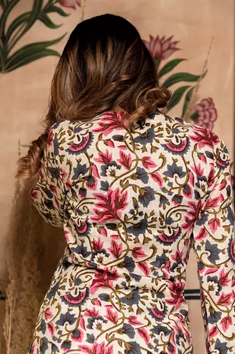 Off White Garden Rose Kurta Set