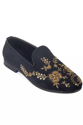 Black Clover Slipons