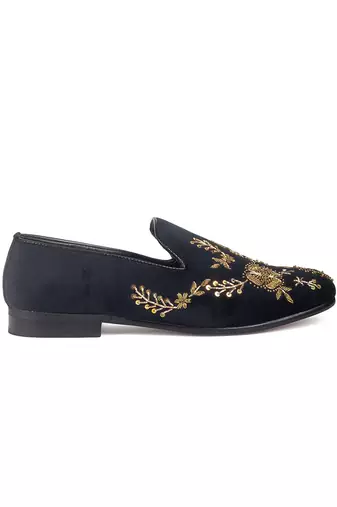Black Clover Slipons