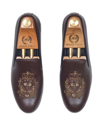 Brown Royal Bee Slipons 4