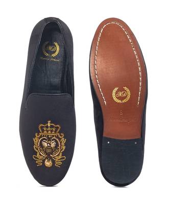 Black Royal Bee Slipons 3