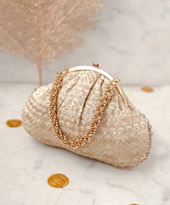 Cream Mirai Vintage Purse 1