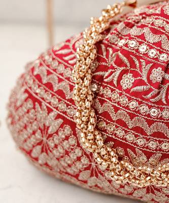Red Mirai Vintage Purse 3