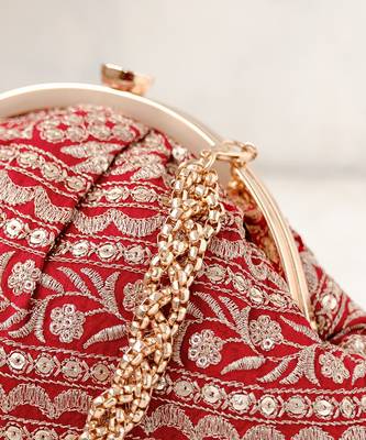 Red Mirai Vintage Purse 4