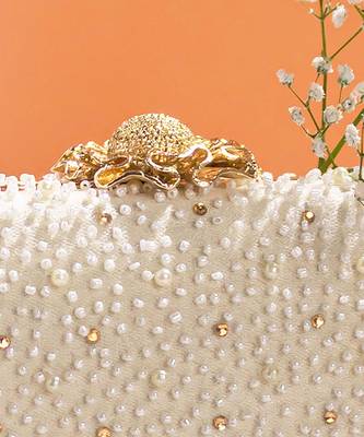 White Perla Capsule Clutch 3