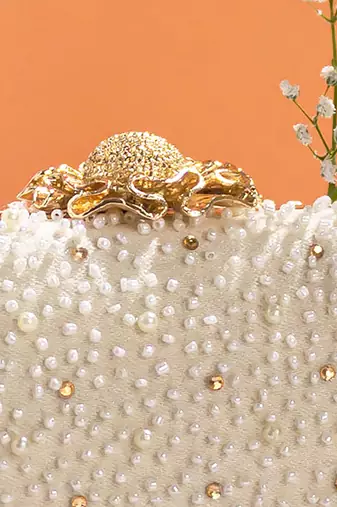 White Perla Capsule Clutch