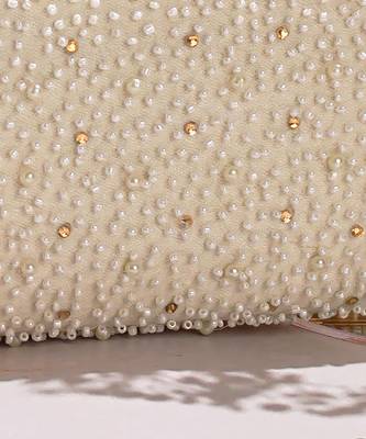 White Perla Capsule Clutch 4