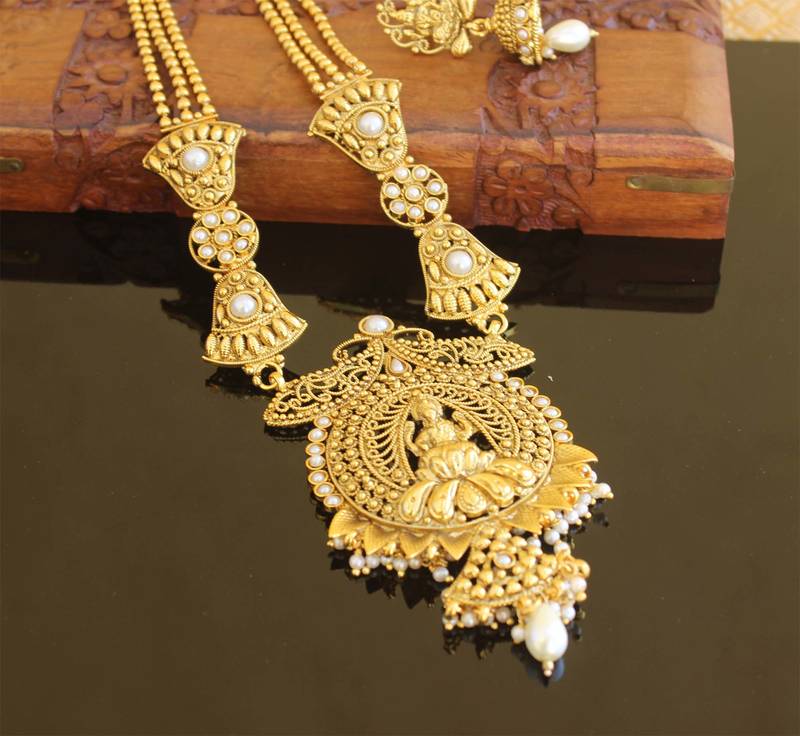 Gold plated temple necklace set