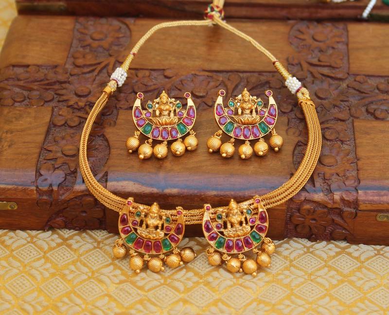 Matte finish Temple  necklace set