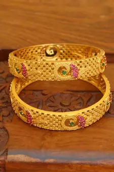 Matte finish peacock bangles