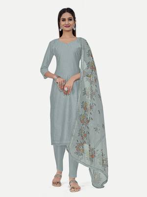 Women's Stylish Crochet Work Salwar Suit With Digital Print Dupatta 1