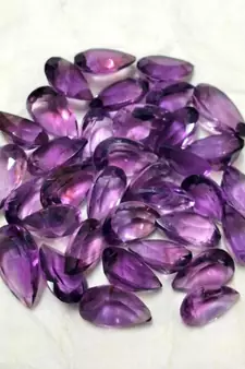 Natural Amethyst at Wholesale Rate 2.25 Ratti 2.04 Carat Pear Shape जामुनिया Loose Gemstone for Astrologers Jewellers