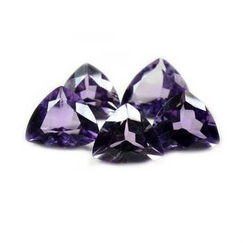 Natural Amethyst at Wholesale Rate 6.25 Ratti 5.68 Carat Trillion Shape जामुनिया Loose Gemstone for Astrologer Jewellers 2