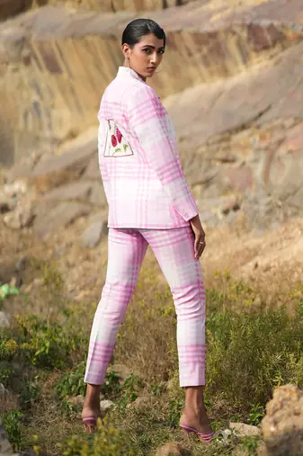 Check Pink With Pocket Embroidered Suit