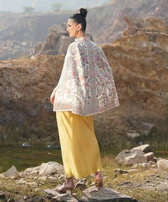 Paisley Swirl White With Embroidery Cape 2