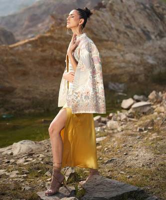 Paisley Swirl White With Embroidery Cape 3