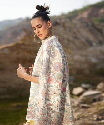 Paisley Swirl White With Embroidery Cape 4