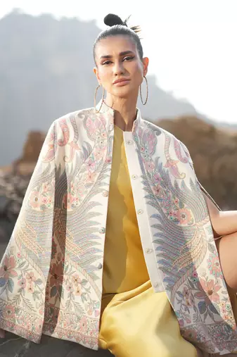 Paisley Swirl White With Embroidery Cape