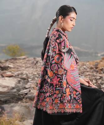 Paisley Swirl Black With Embroidery Caple 4