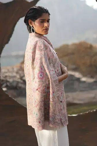 Paisley Swirl Baby Pink With Embroidery Caple