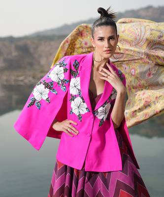 White Floral  Fushia  Cape 2