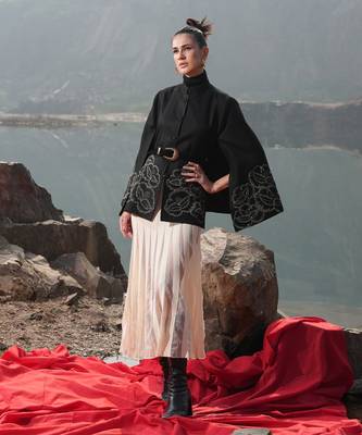 Golden Zari Cape 3