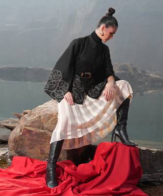 Golden Zari Cape 6