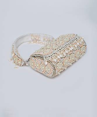 Off White Kerani Clutch 2