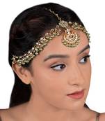 Middle Flower Shape Green Hangins Mathapatti