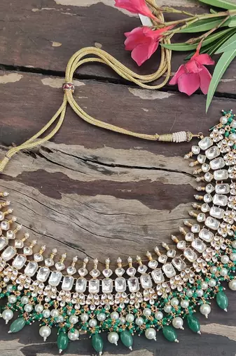 Light Green Necklace Set