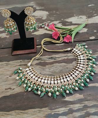 Light Green Necklace Set 8
