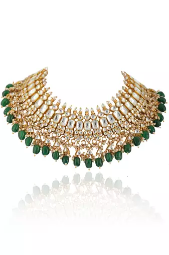 Green And White Lower Line Necklace Set