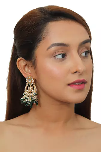 White Jadtar Stone With Small Green Beads Necklace Set