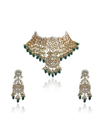 White Stone Heavy Necklace Set With Emerald Green Beads 4