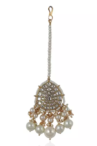 White Jadtar Stone Tikka With Double Layer Pearl Hangings
