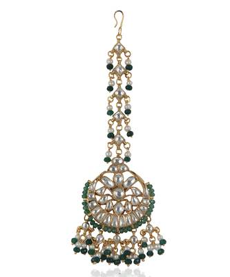 Maang Tikka With Emerald Beads And Jadtar Stone Chain 2