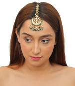 Maang Tikka With Emerald Beads And Jadtar Stone Chain