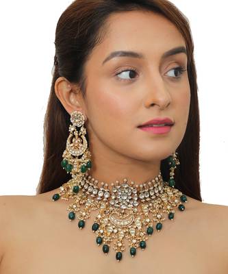 White Jadtar Stone Necklace Set With Green Beads 1