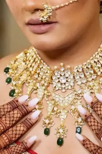 White Jadtar Stone Necklace Set With Green Beads