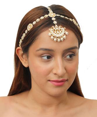Single Line White Hairband With Pearl Tikka 1