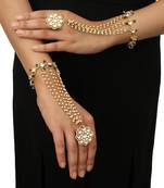 Flower Ring Hathful With Pearl Strings(Pair)