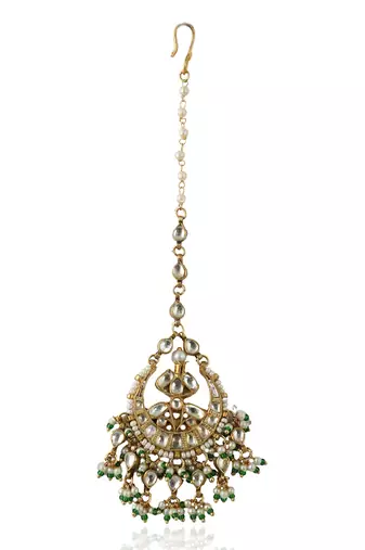 Small Tikka With Green Hangings
