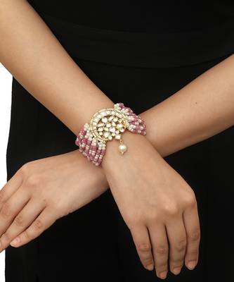 Chand Shaped Beaded Small White And Pink Pearl Line Bracelets 1