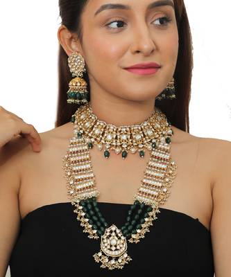 White And Green Double Layered Necklace Set 1