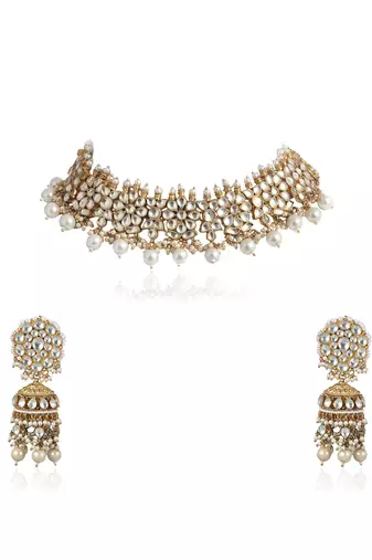 White Flower With Jadtar Stone Necklace Set