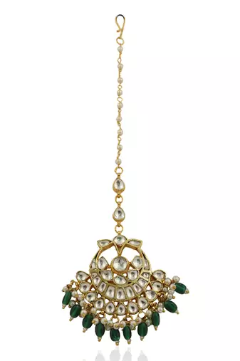 Jadtar Maangtikka With Emerald Green Small Beads