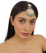 Jadtar Stone Maangtikka With Sea Green Beads