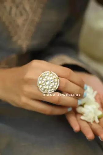 Small White Jadtar Stone Ring