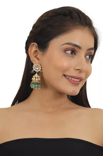 Festive Wear Necklace Set In  Gold Plating, Carved Uniquely With Sea Green Beads And Pearls