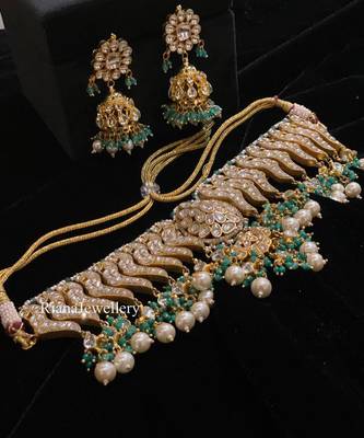 Festive Wear Necklace Set In  Gold Plating, Carved Uniquely With Sea Green Beads And Pearls 7